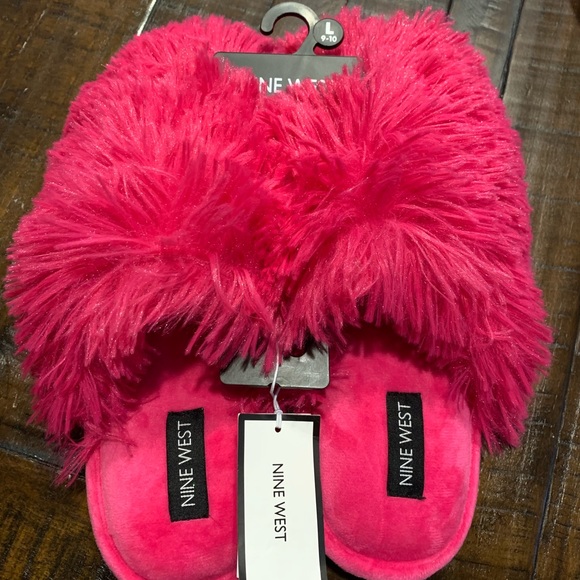 Nine West Shoes - Diva slippers Nine West slippers 9/10 large